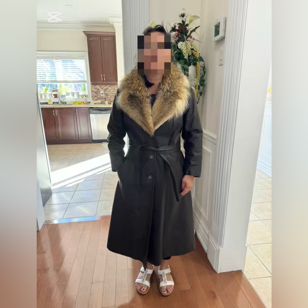 Vintage Brown leather trench with  Coyote Fur Collar